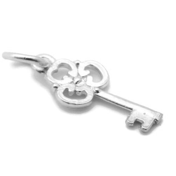 Jewelry - .925 Sterling Silver Skeleton Key (Clover Bow) Pendant Charm